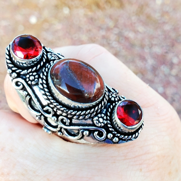New Red Tiger Eye and Garnet 925 Silver Statement Ring. - Picture 6 of 16